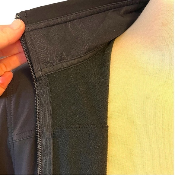 REI Soft Shell Jacket with Fleece Interior (Wardrobe Essential) - Picture 12 of 14